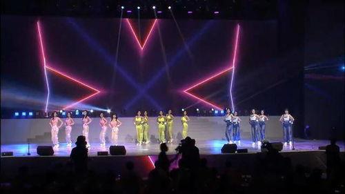 吃瓜观众即兴评述视频下载